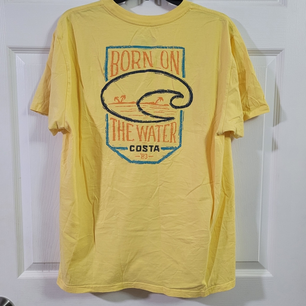 Men Size Large Costa del Mar Born on the water yellow tshirt